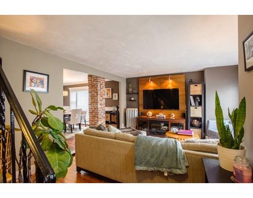 25 Morton St, Lowell, MA 01852 photo 8