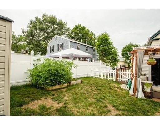 25 Morton St, Lowell, MA 01852 photo 5