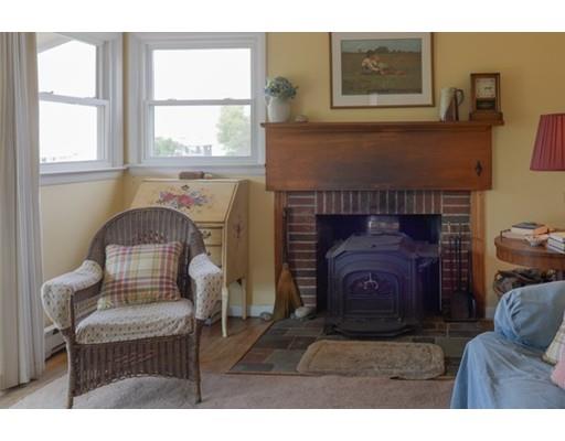 8 Sunset Point Rd, Gloucester, MA 01930 photo 4