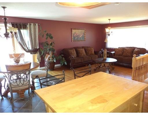 61 Emerson St, Fall River, MA 02720 photo 17