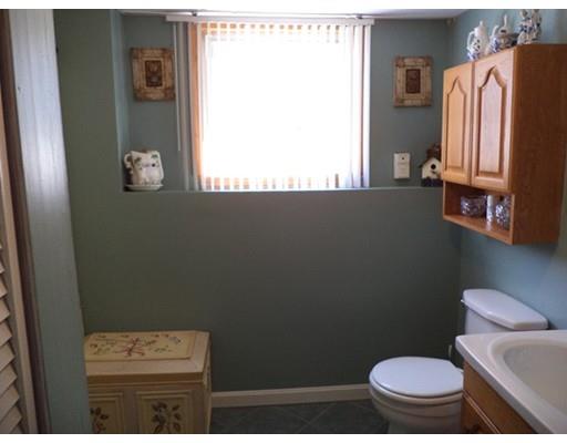 61 Emerson St, Fall River, MA 02720 photo 25
