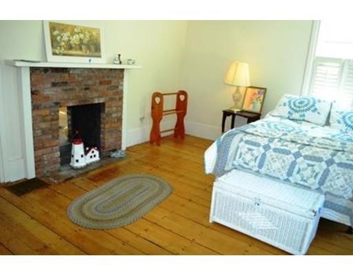 19 Mount Pleasant Ave, Hull, MA 02045 photo 4