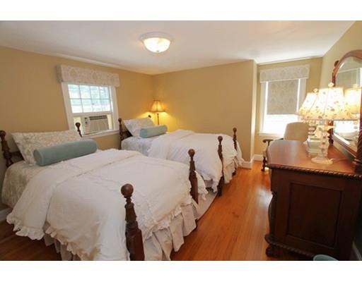 686 Salisbury St, Worcester, MA 01609 photo 13