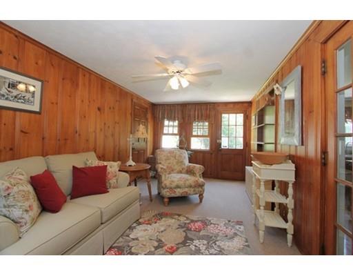 686 Salisbury St, Worcester, MA 01609 photo 8