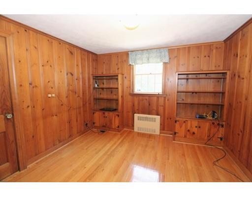 686 Salisbury St, Worcester, MA 01609 photo 7