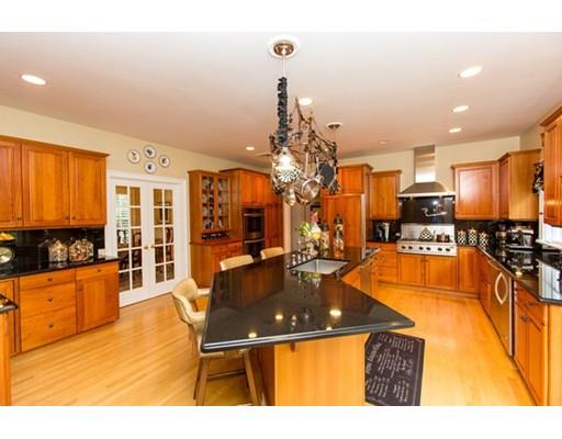 60 Monadnock Rd, Wellesley, MA 02481 photo 9