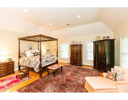 60 Monadnock Rd, Wellesley, MA 02481 photo 17