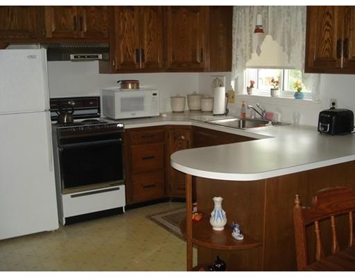 11 Edgemont Ave, Reading, MA 01867 photo 7