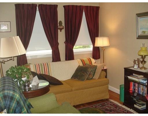 11 Edgemont Ave, Reading, MA 01867 photo 9