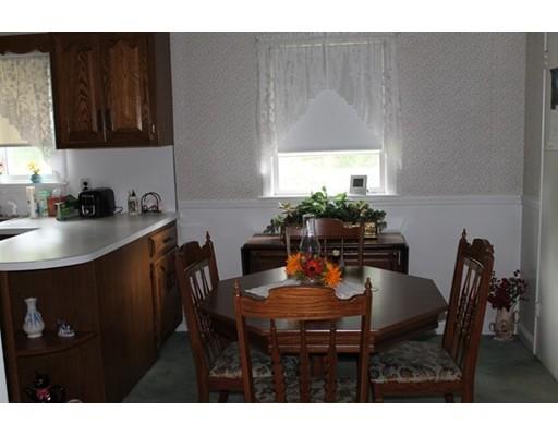 11 Edgemont Ave, Reading, MA 01867 photo 6