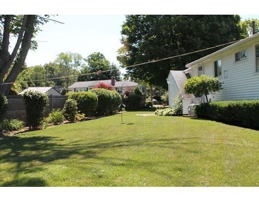 11 Edgemont Ave, Reading, MA 01867 photo 10