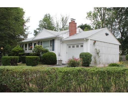 11 Edgemont Ave, Reading, MA 01867 photo 2