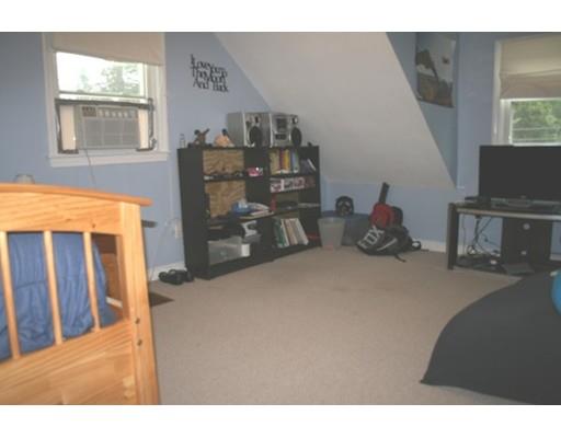 75 Spruce St, Framingham, MA 01701 photo 9