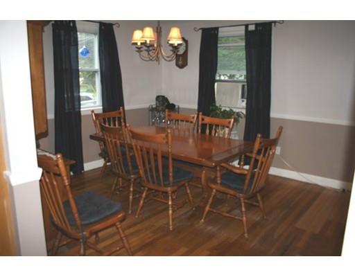 75 Spruce St, Framingham, MA 01701 photo 4