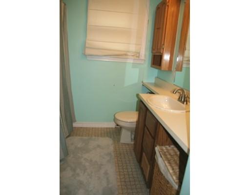 75 Spruce St, Framingham, MA 01701 photo 8