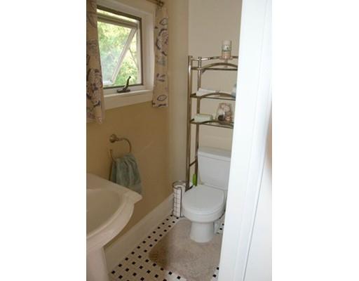 17 Monroe Ave, Worcester, MA 01602 photo 17