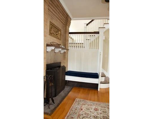 17 Monroe Ave, Worcester, MA 01602 photo 4