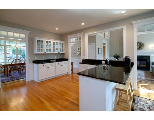 81 Snead Dr, Mashpee, MA 02649 photo 4