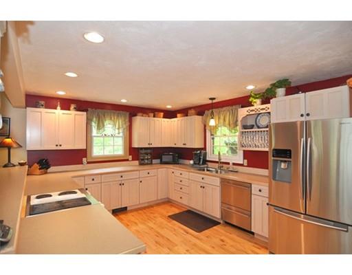 41 High St, Ashburnham, MA 01430 photo 4