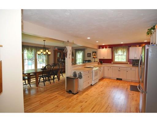 41 High St, Ashburnham, MA 01430 photo 3