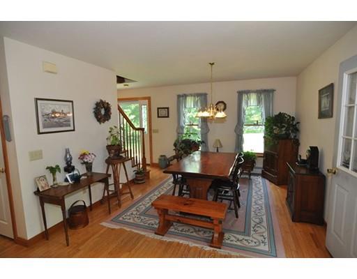 8 Sheldon Rd, Barre, MA 01005 photo 5