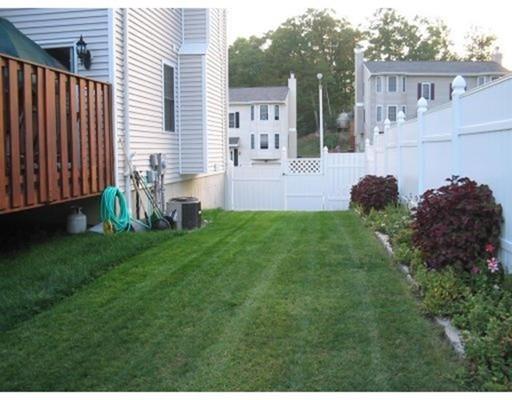 38 Nutmeg Dr, Worcester, MA 01603 photo 4