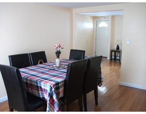 74 Foster St, Fall River, MA 02721 photo 4