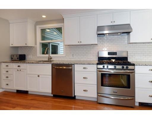 13 Mohawk St, Danvers, MA 01923 photo 9