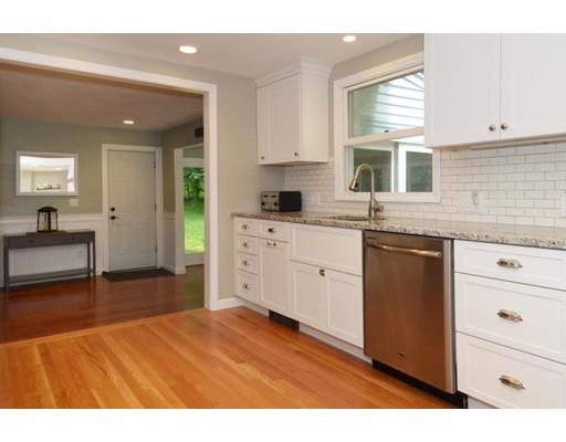 13 Mohawk St, Danvers, MA 01923 photo 8