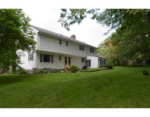 13 Mohawk St, Danvers, MA 01923 photo 3