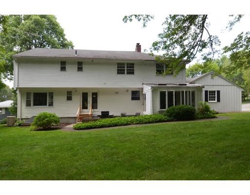 13 Mohawk St, Danvers, MA 01923 photo 4