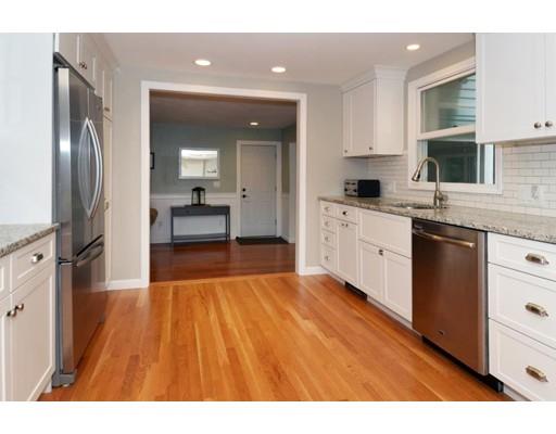 13 Mohawk St, Danvers, MA 01923 photo 7
