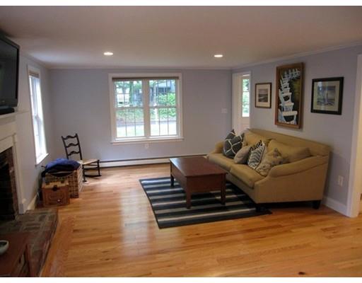 89 Pond Cir, Mashpee, MA 02649 photo 9