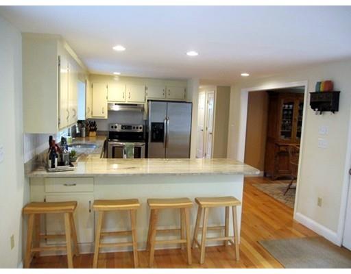 89 Pond Cir, Mashpee, MA 02649 photo 13