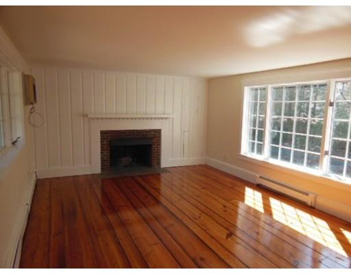 442 Belknap Rd, Framingham, MA 01701 photo 2