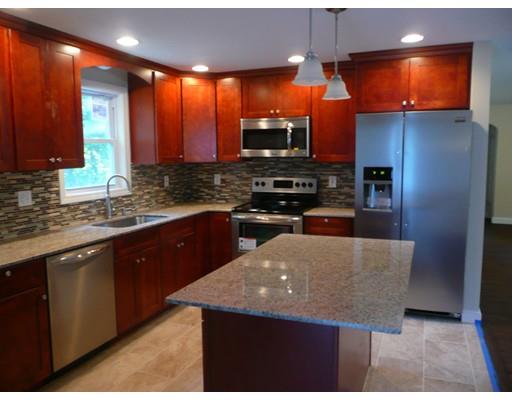 56 Pickwick Rd, Marblehead, MA 01945 photo 2