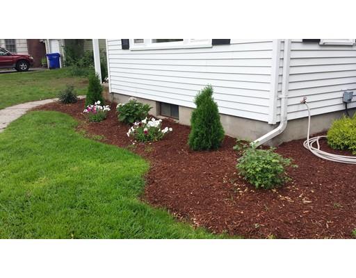 35 Jonquil Dr, Springfield, MA 01119 photo 4