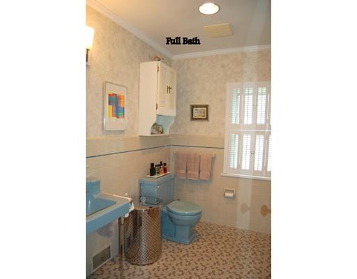 184 Pondview Dr, Springfield, MA 01118 photo 22