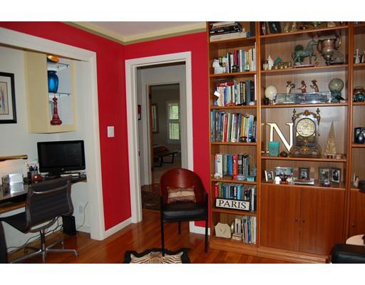 184 Pondview Dr, Springfield, MA 01118 photo 21