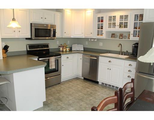 65 Prospect St, Upton, MA 01568 photo 12