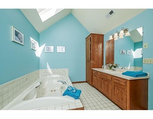 7 Eagle Dr, Norfolk, MA 02056 photo 12