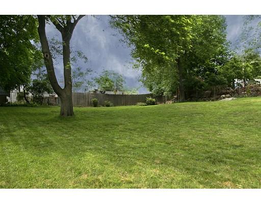 39 Ashton St, Beverly, MA 01915 photo 4