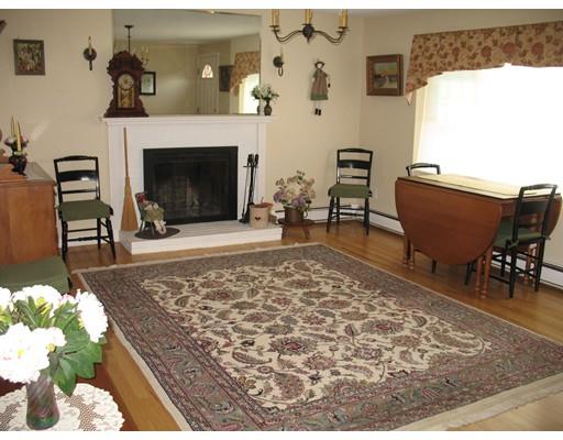 146 Sheaffer Rd, Barnstable, MA 02632 photo 2