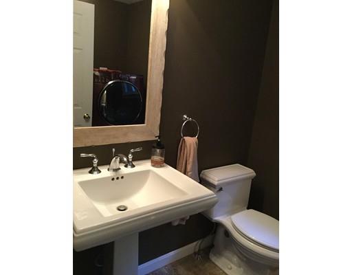 44 Hunter Rd, Uxbridge, MA 01569 photo 5