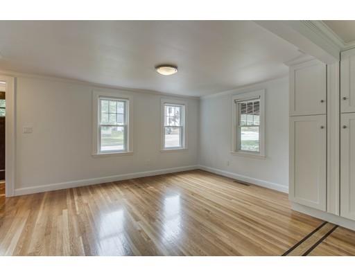 36 Clapp St, Walpole, MA 02081 photo 10