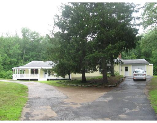 83 Maple St, Douglas, MA 01516 photo 2
