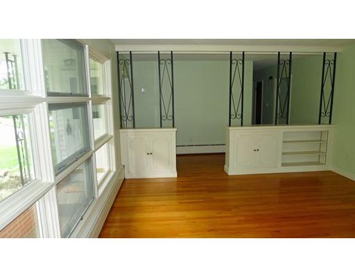271 Newton Rd, Springfield, MA 01118 photo 4