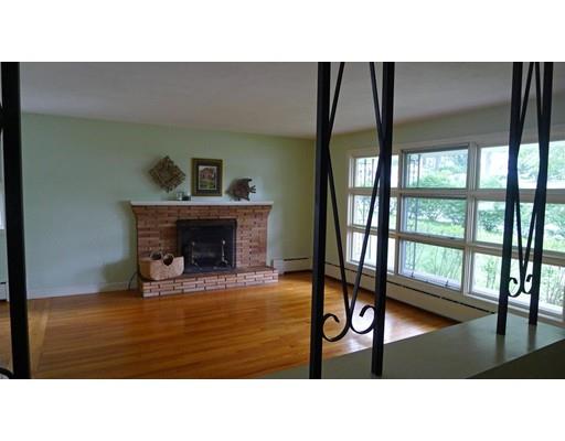271 Newton Rd, Springfield, MA 01118 photo 3