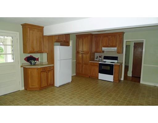 271 Newton Rd, Springfield, MA 01118 photo 13