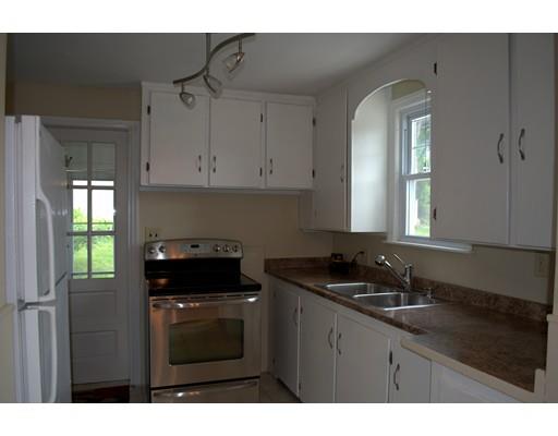 8 Claridge Rd, Worcester, MA 01606 photo 2